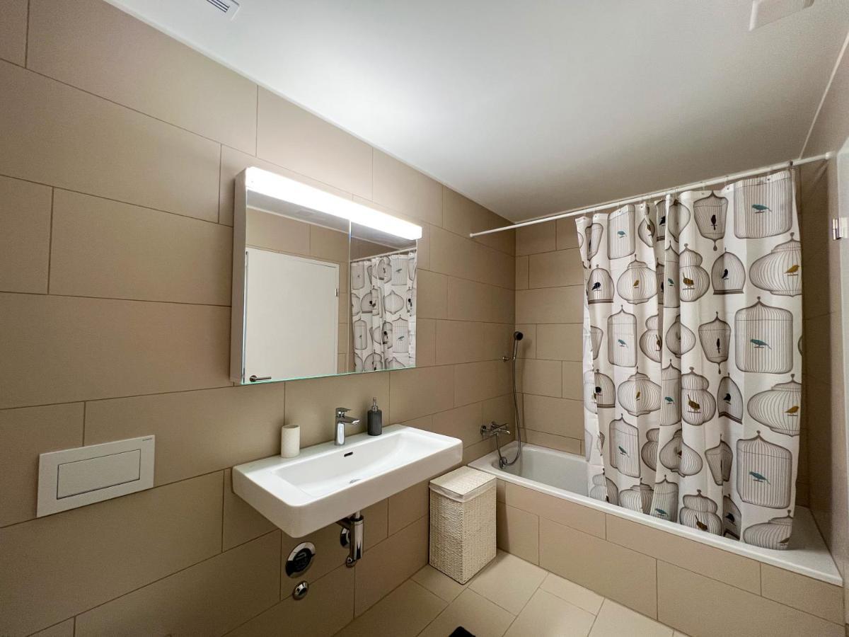 Lavish 4.5 Rooms Furnished Apartment @Glattbrugg Opfikon-Glattbrugg Esterno foto