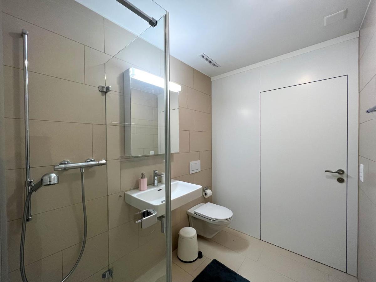 Lavish 4.5 Rooms Furnished Apartment @Glattbrugg Opfikon-Glattbrugg Esterno foto